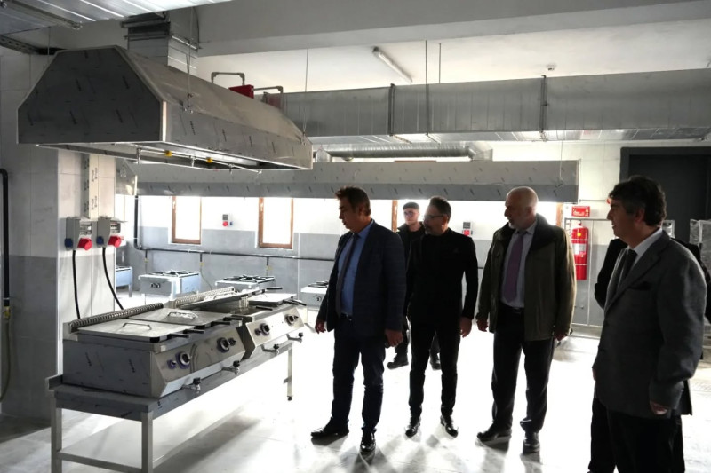 Sosyal sorumlulukta örnek Üniversite: En ekonomik yemek hizmeti Cumhuriyet’te!