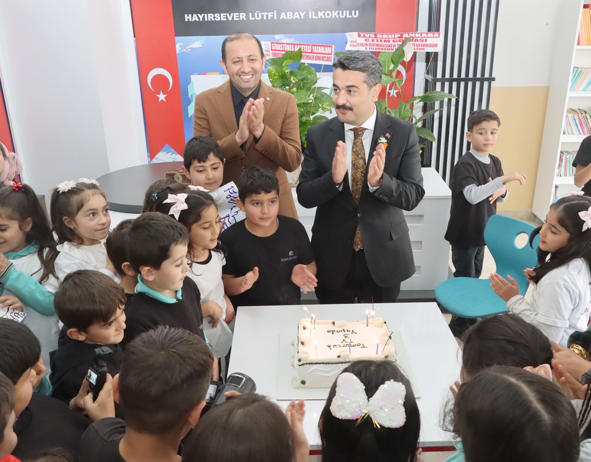 Millî Eğitim Müdürü Fatih Erdoğan Tomurcuk TV’nin 3. Yılını Kutlama Programına Katıldı