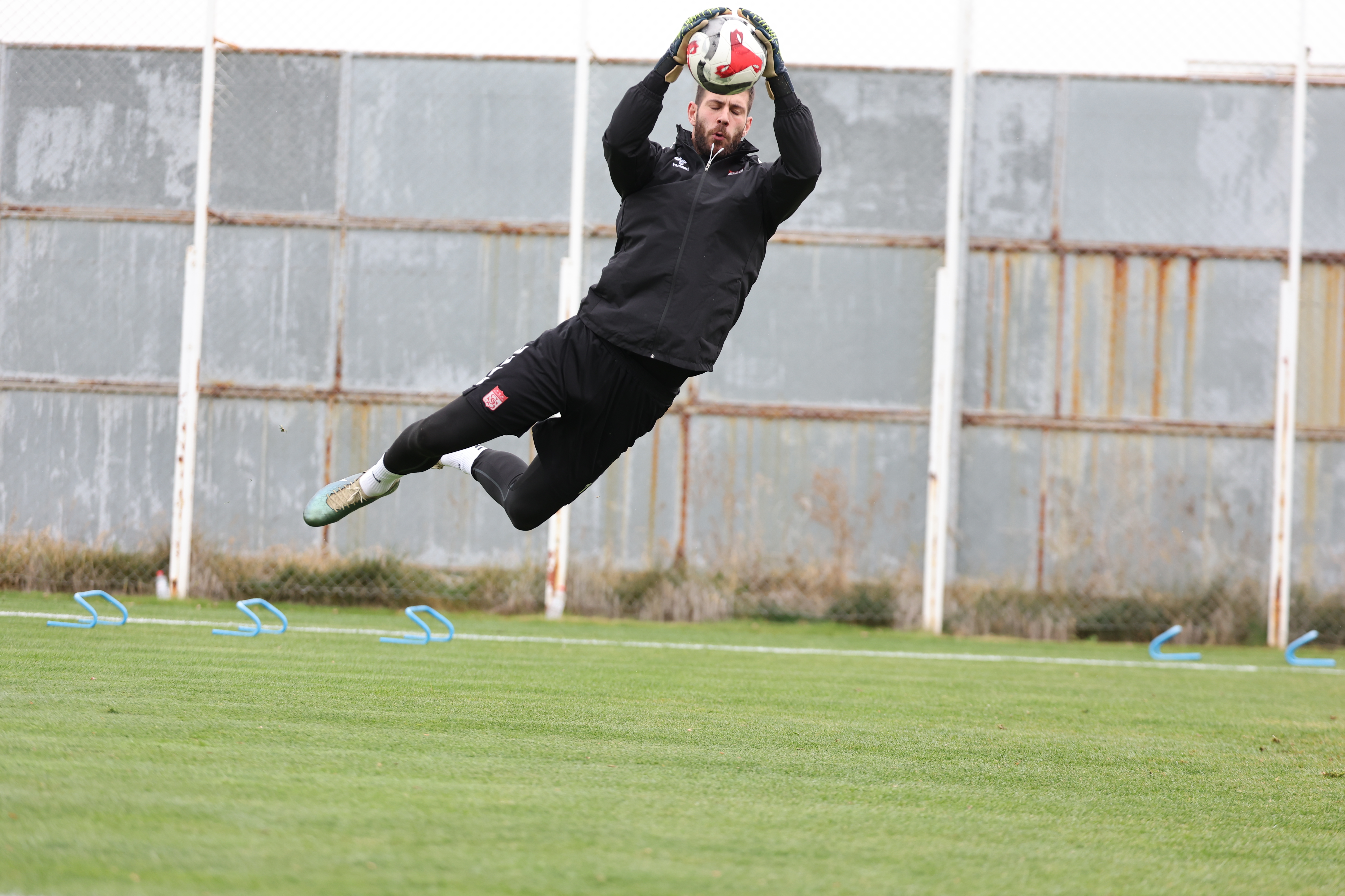 Özbelsan Sivasspor, Manisa FK Maçı Hazırlıklarını Sürdürdü – 4 Kasım