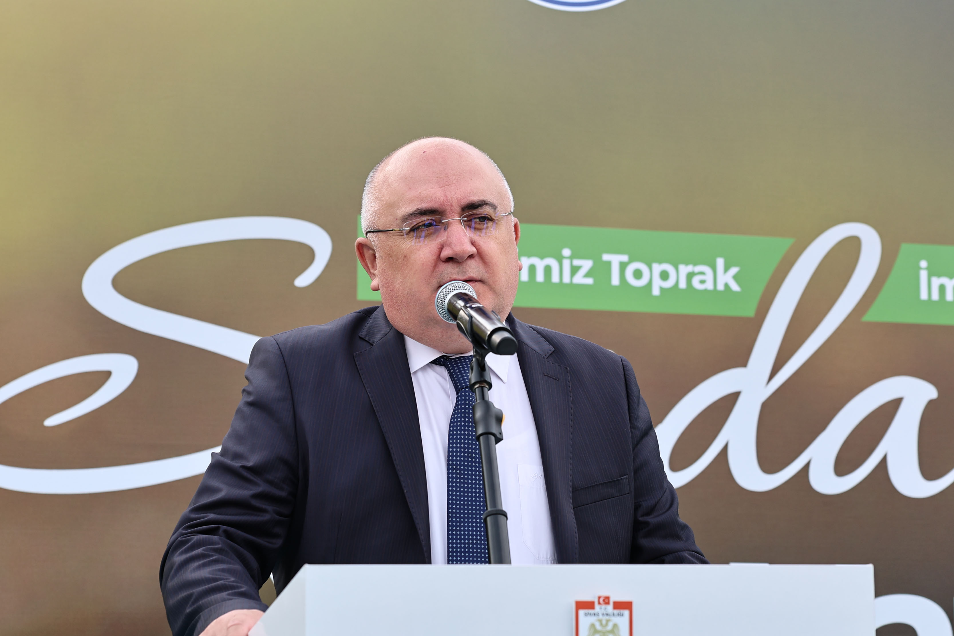 Milli Ağaçlandırma Günü'nde Fidanlar Toprakla Buluşturuldu