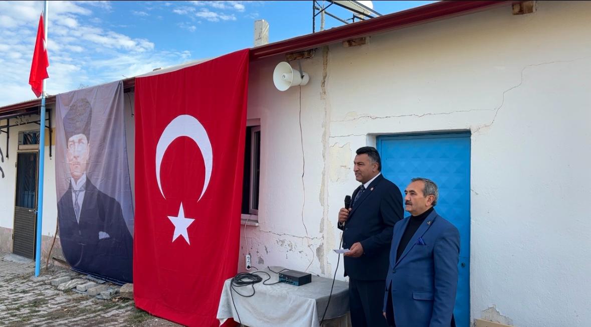 Hafin Kurugöl Köyünde  Atatürk'ün 87.Yıl Dönümü nedeniyle program düzenledi