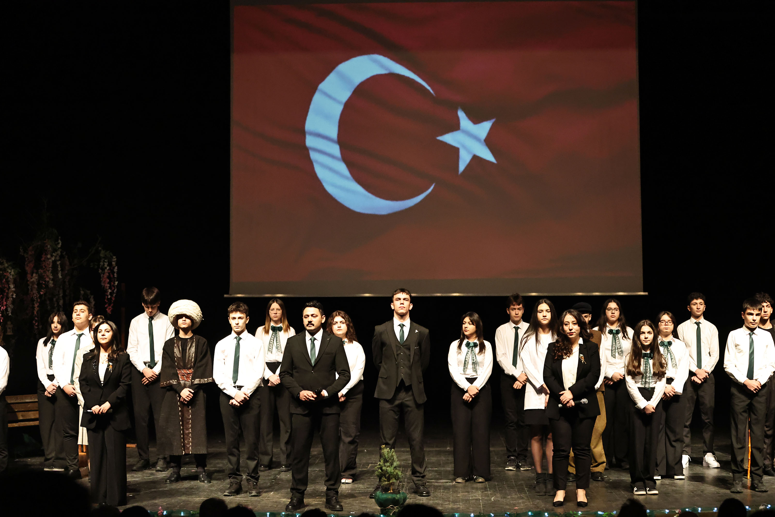 Sivas'ta 24 Kasım Öğretmenler Günü Programı Düzenlendi Sivas'ta 24 Kasım Öğretmenler Günü Programı Düzenlendi