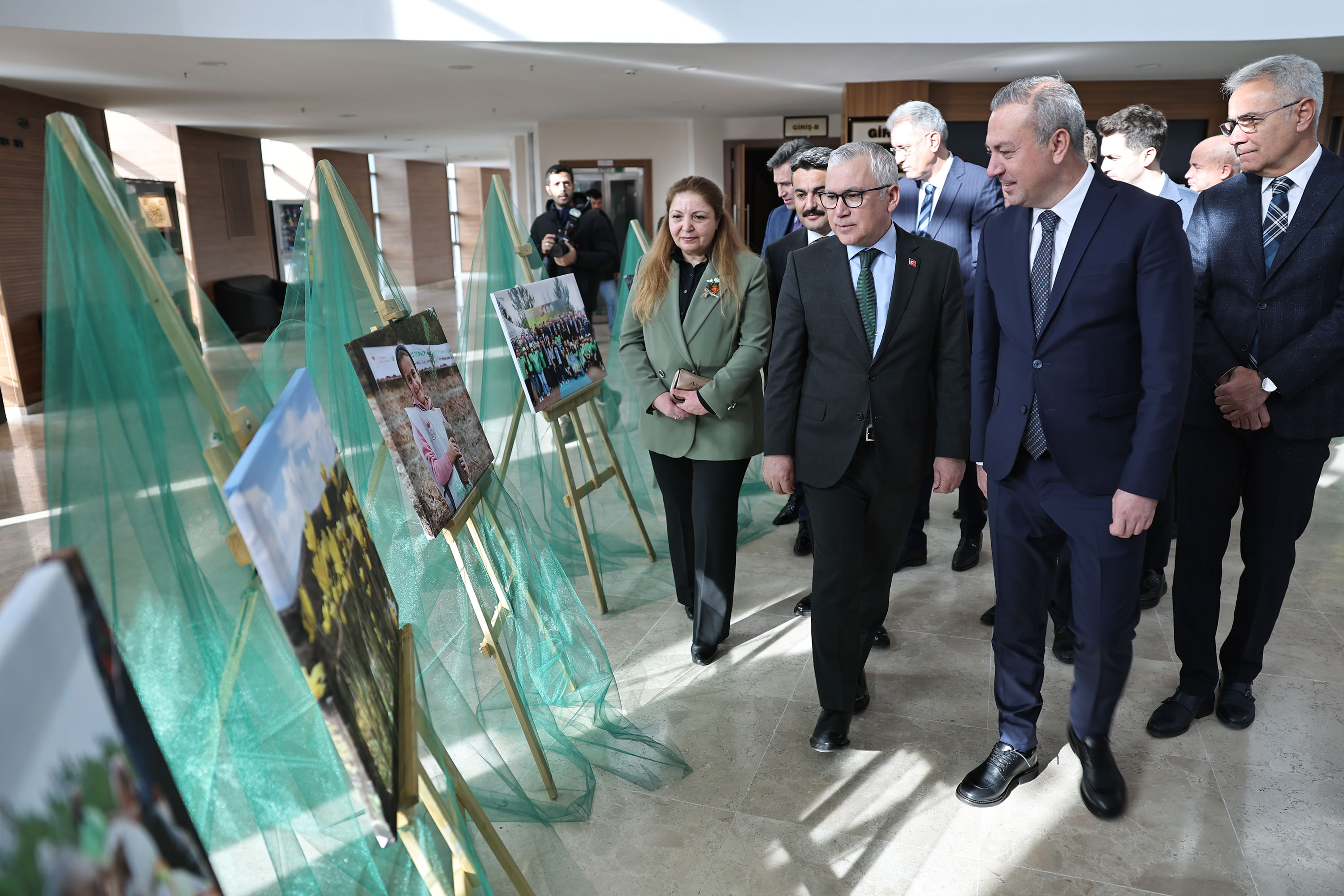 Sivas'ta 24 Kasım Öğretmenler Günü Programı Düzenlendi Sivas'ta 24 Kasım Öğretmenler Günü Programı Düzenlendi