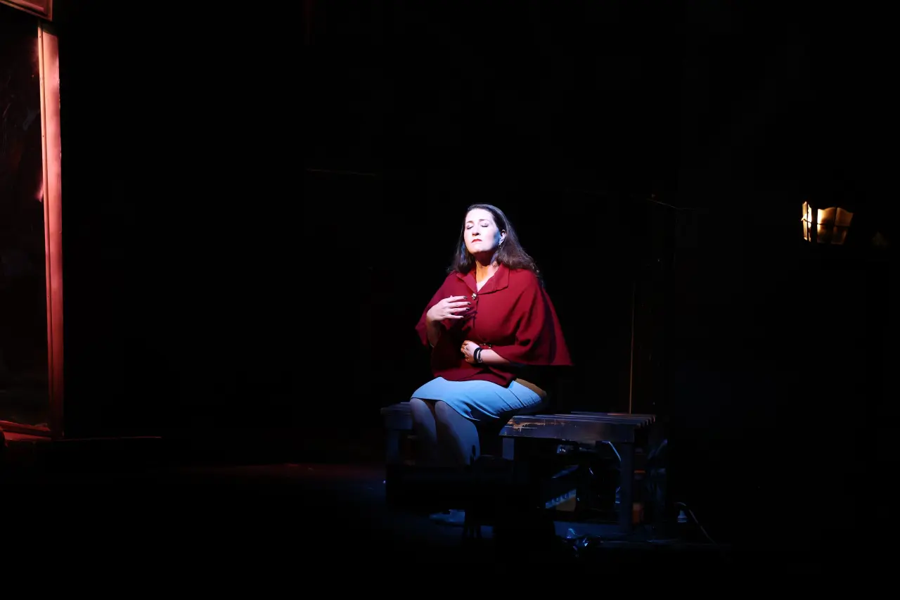 Antre Oyunu Sivas'ta Sahnelendi Başkan Uzun Oyunu izledi