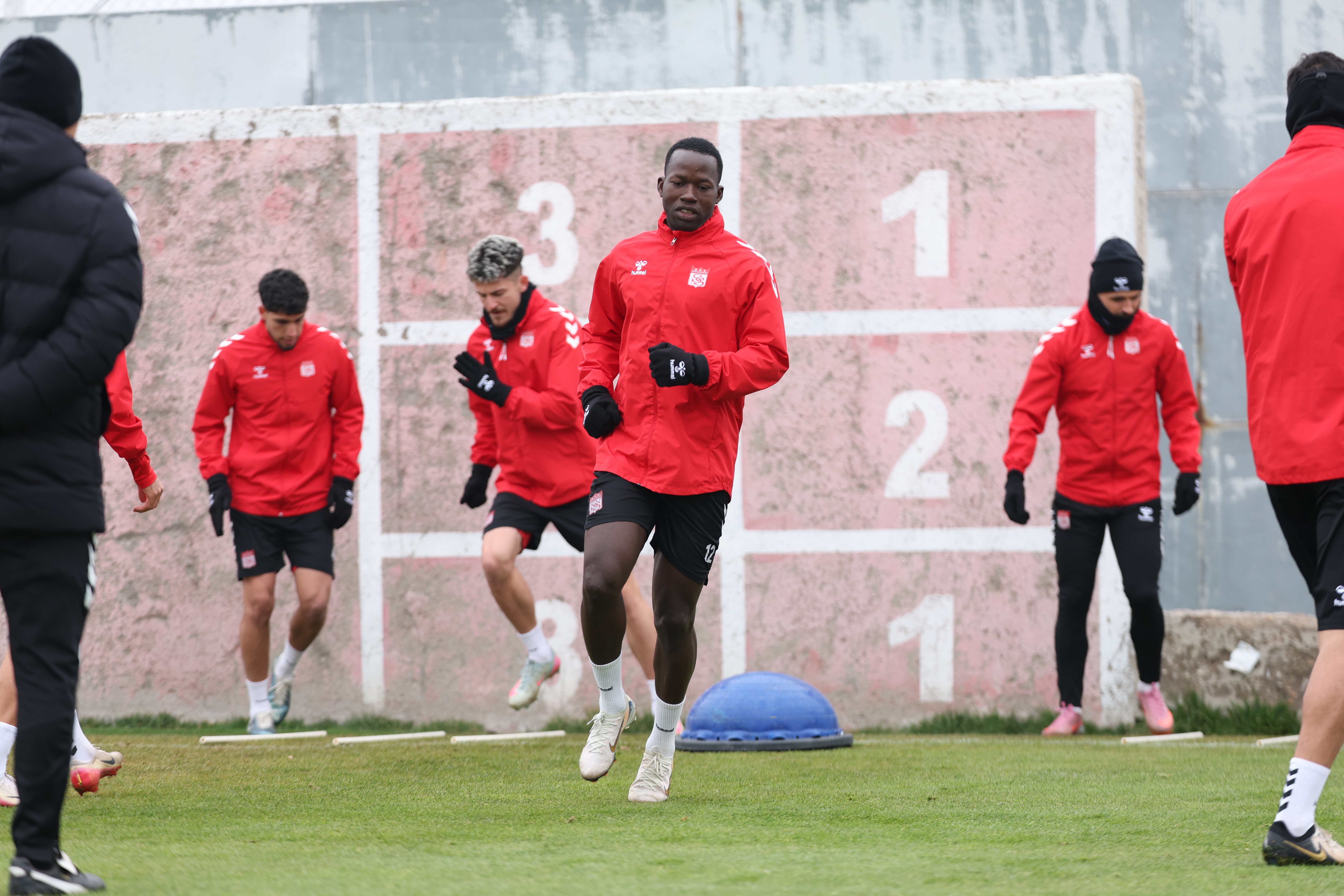 Özbelsan Sivasspor, Bandırmaspor Maçı Hazırlıklarını Sürdürdü- 25 Aralık