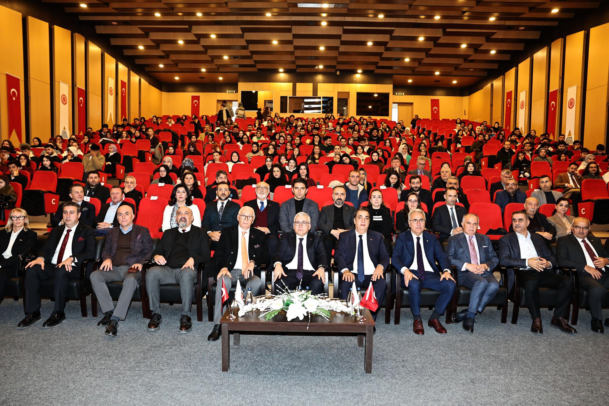 Sivas Sanayi Zirvesi’nde “Demirağ OSB” Vurgusu, Başkan Özdemir’den Güçlü Mesajlar