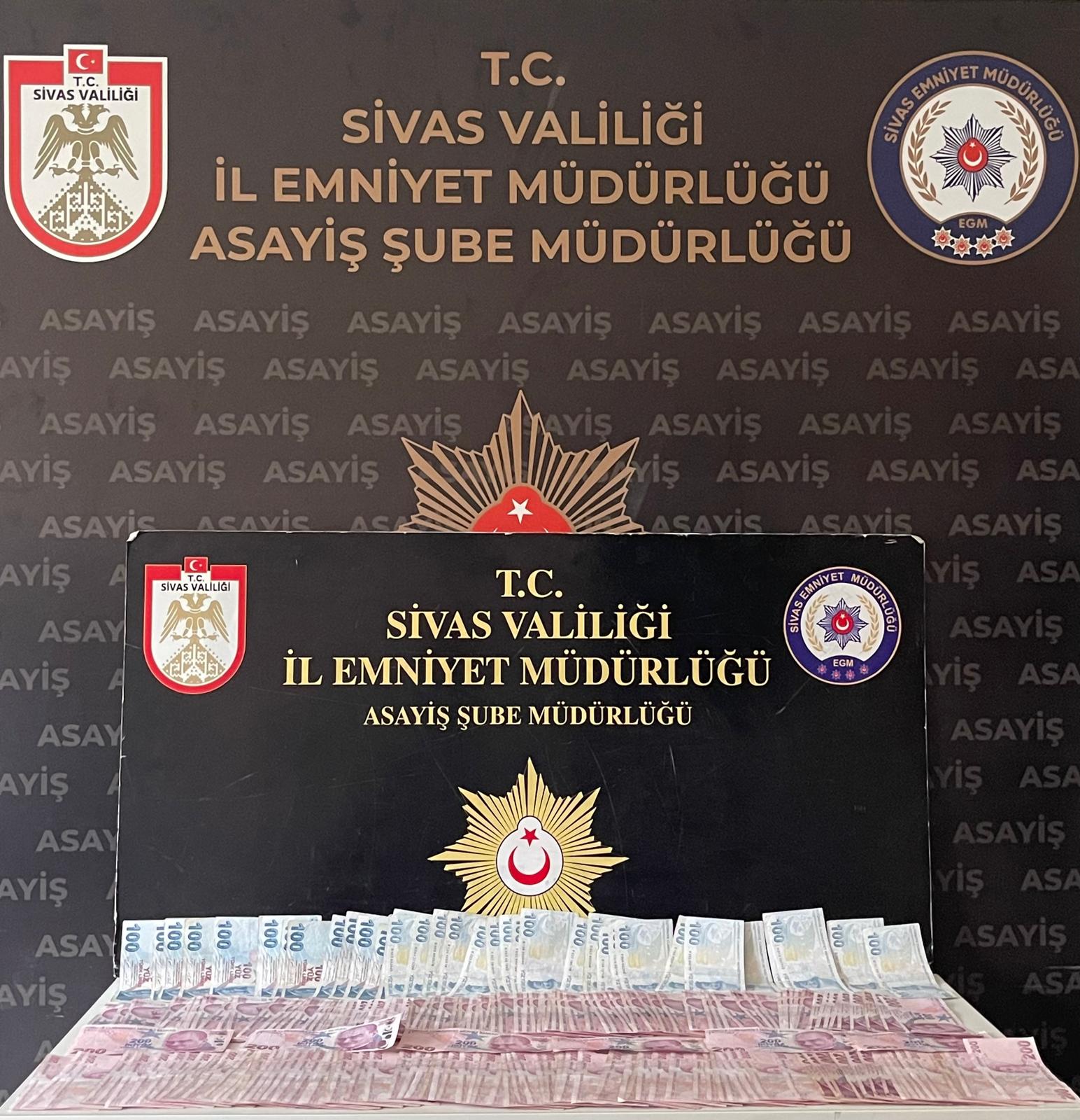 CAMİ İÇERİSİNDEN HIRSIZLIK GERÇEKLEŞTİREN ŞAHIS YAKALANDI