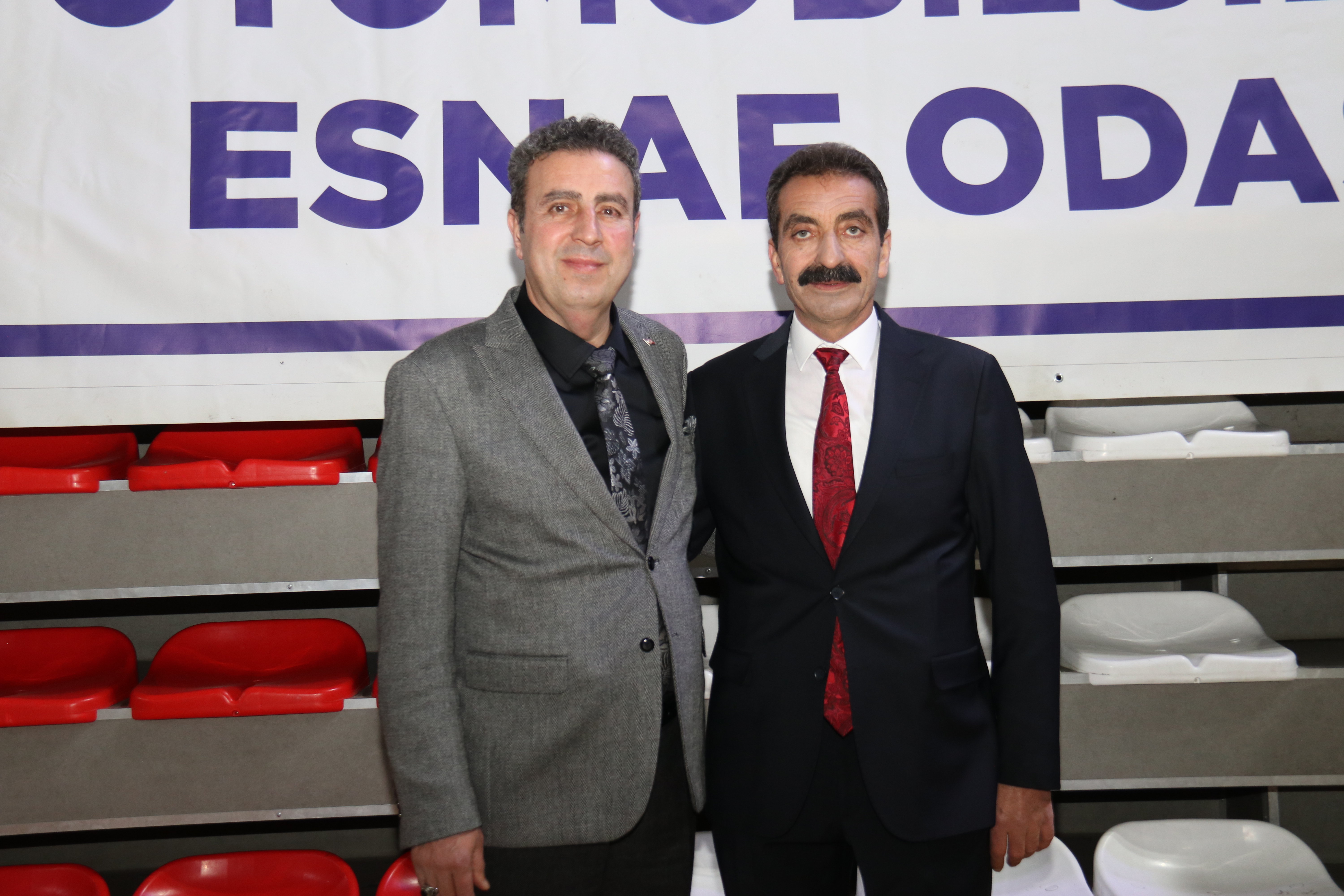 734 OYLA ŞABAN YALMAN BİRKEZ DAHA BAŞKAN SEÇILDİ