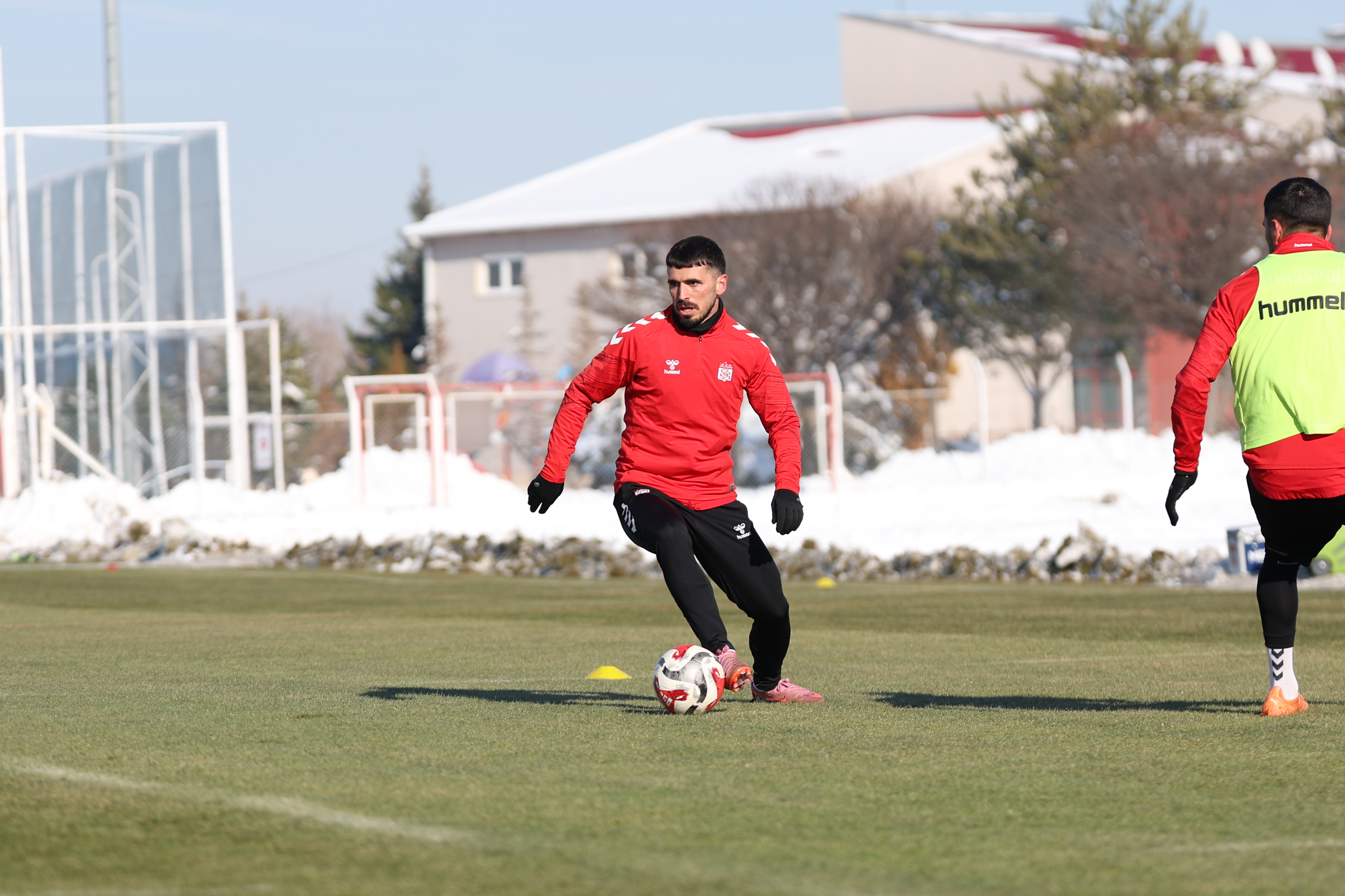 Özbelsan Sivasspor, Erzurumspor Maçı Hazırlıklarını Sürdürdü – 5 Ocak