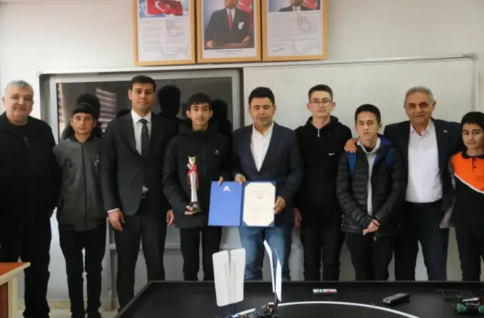 Bakan Yardımcısı Boyraz Gürün ve Altınyayla’da Okul Ziyaretlerinde Bulundu