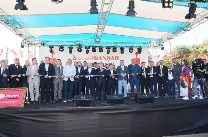 55. Doğanşar Ahmet Ayık Karakucak Güreşleri Büyükler Türkiye Şampiyonası, Doğanşar ilçesinde gerçekleştirildi.