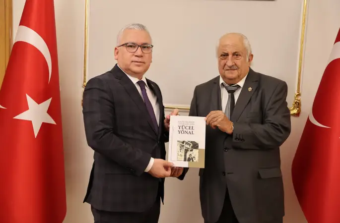 Gazeteciliğe Adanmış Bir Ömür  Yücel Yönal Kitabı çıktı