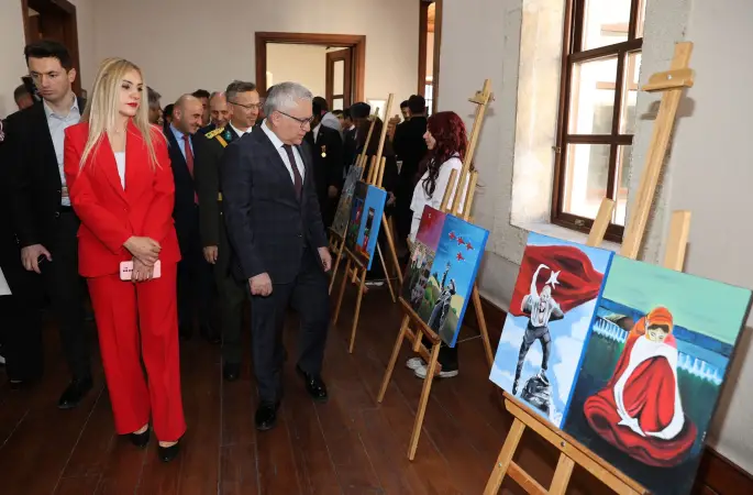 Cumhuriyet ve Atatürk" konulu resim, fotoğraf ve Model Uçak Sergisi açıldı