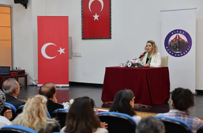 29 Ekim Cumhuriyet Bayramı nedeniyle Sivas Kent Konseyi Kadın Meclisi tarafından düzenlenen söyleşi düzenlendi