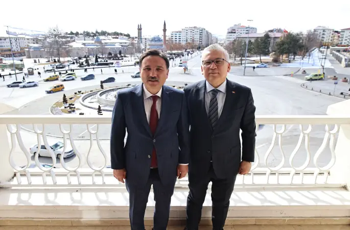 Kayseri Valisi Gökmen Çiçek Vali Yılmaz Şimşek'i ziyaret etti