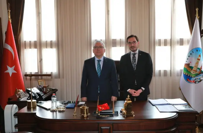 Vali Yılmaz Şimşek, Tokat Valisi Abdullah Köklü ve Tokat Belediye Başkanı Mehmet Kemal Yazıcıoğlu'nu makamında ziyaret etti