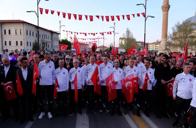 19 Mayıs 19 19'da yürüyüş programı düzenlendi