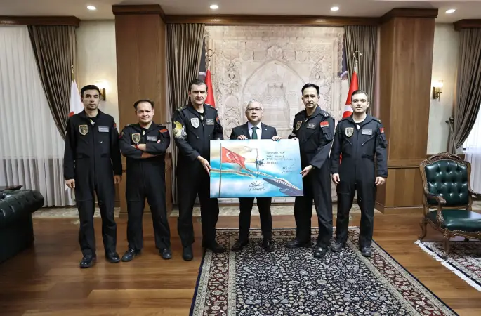 Solotürkten Vali Şimşek'e ziyaret