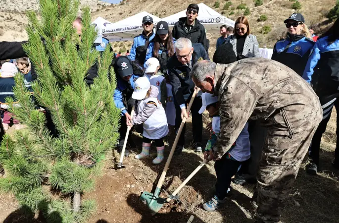 (ÇOGEP) Projesi' kapsamında fidan dikim etkinliği gerçekleştirildi