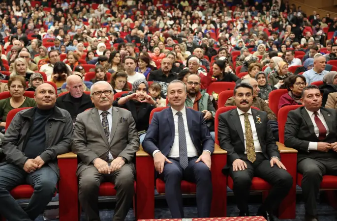 “Anadolunun Ritmi, Öğretmenin Sesi” Halk Dansları ve Orkestra Konseri düzenlendi