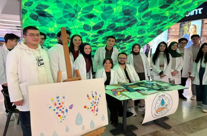 Tıp Fakültesi Öğrencilerinden Hijyen ve Bulaşıcı Hastalıklara Karşı Örnek Proje