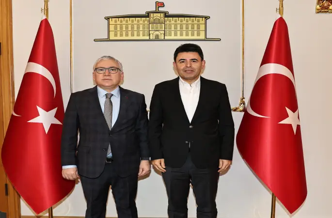 Bakan Yardımcısı Osman Boyraz Vali Şimşek'i ziyaret etti