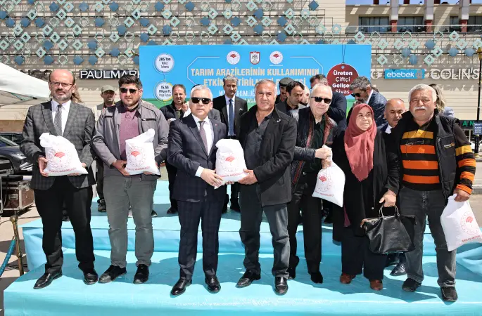 285 Ton Nohut Tohumu Dağıtımı Yapıldı