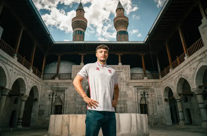 Sivasspor 2025-2026 Sezonu Formasını Tanıttı