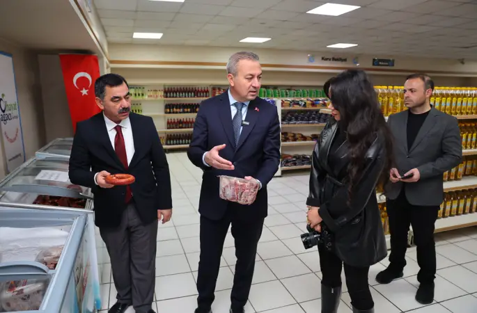 İHTİYAÇ SAHİBİ AİLELERE NAKİT YAKACAK DESTEĞİ