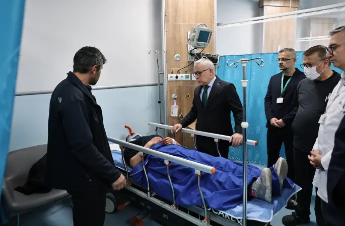 Vali Yılmaz Şimşek, Yaralıları Ziyaret Etti