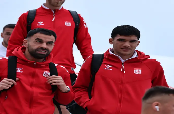 Net Global Sivasspor Rize'ye Geldi