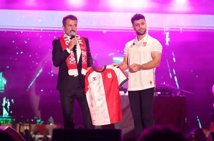 Vefa Sezonu Açılışı Muhteşem Görüntülere Sahne Oldu