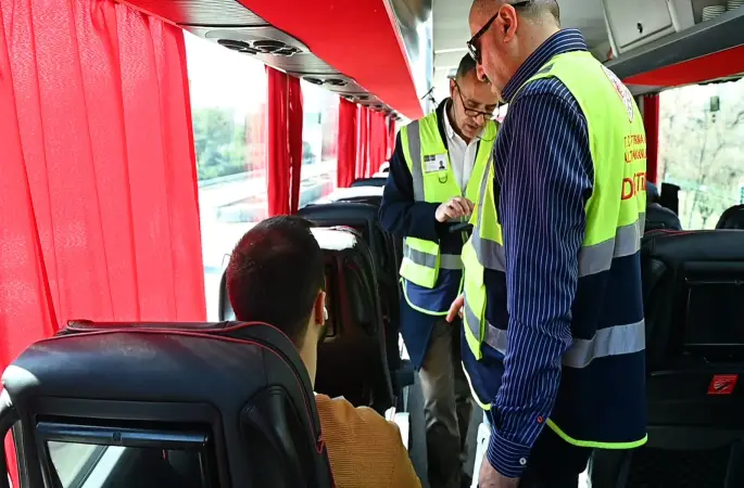 BAYRAMDA FAHİŞ FİYAT VE KORSAN TAŞIMACILIĞA 37,4 MİLYON LİRA CEZA