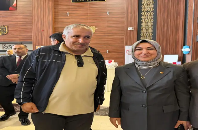 AK Parti Sivas Milletvekili ve Kadın Kolları Genel Başkan Yardımcısı Rukiye Toy, Kurban Bayramı dolayısıyla bir mesaj yayınladı