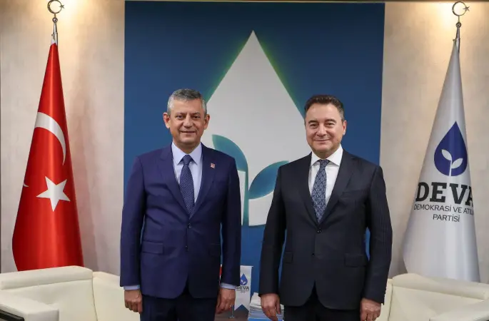 Ali Babacan: “Türkiye'nin önünü açacak adım erken genel seçimdir”