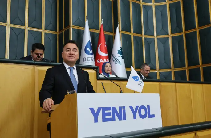 Ali Babacan"Sözlerimin hemen başında, Venezuela’da meydana gelen depremden etkilenen tüm bölge halkına geçmiş olsun dileklerimi iletmek istiyorum".