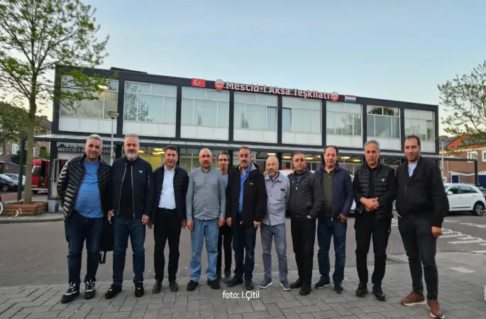 Başkan Çelik Avrupa'da Gurbetçilerle Buluştu