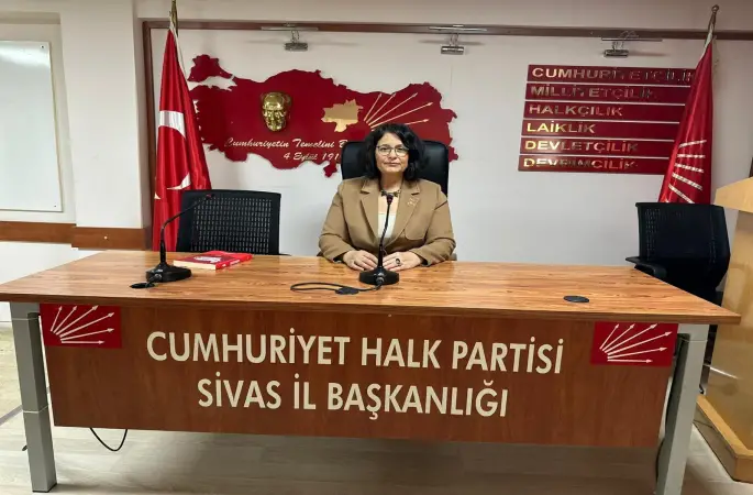 Cumhuriyet Halk Partisi Kadın Kolları 81 İlde eş zamanlı 8 Mart Kadınlar Günü nedeniyle basın açıklaması yaptı