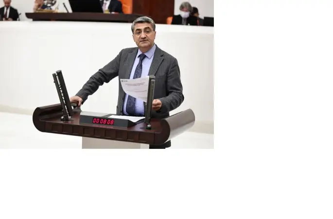 DEVA Partili Ekmen, Çevre, Şehircilik ve İklim Değişikliği Bakanlığının bitmeyen projelerini sordu