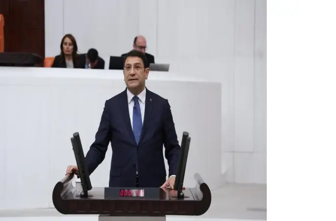 DEVA Partili İdris Şahin, 19 Mayıs dolayısıyla iktidara gençlerin sorunlarını hatırlattı: “Ev genci, gençliğin tercihi değil, iktidarın eseridir”  “Gençleri evde tutan tembellik değil, bu bozuk düzendir”