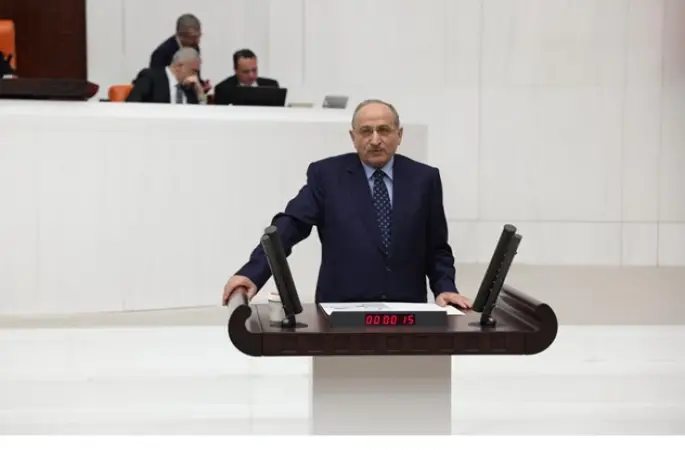 DEVA Partili Medeni Yılmaz: “Kara yolları meselesi yalnızca ceza meselesi değildir; kara yolları doğrudan ekonomidir, ticarettir, istihdamdır, sosyal hayattır”