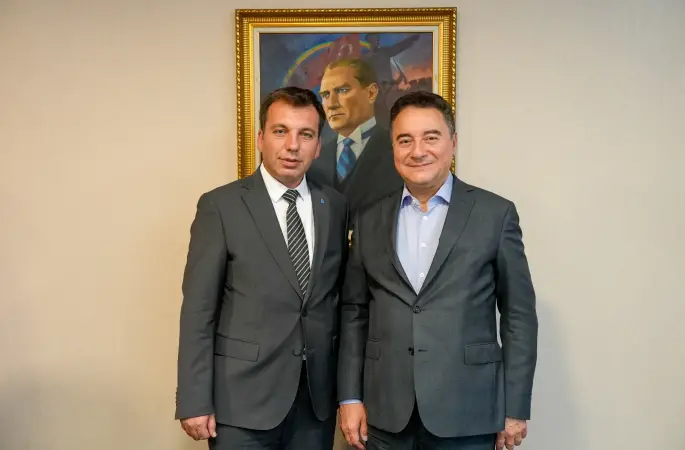 Deva Partisinin yeni il başkanı Hamdi Elibol oldu