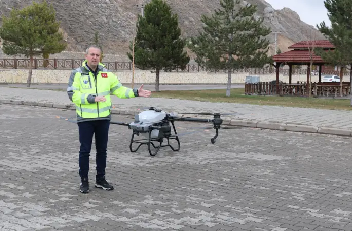 HAŞEREYE KARŞI ETKİN MÜCADELE… HAVADAN VE KARADAN İLAÇLAMA ÇALIŞMALARI BAŞLADI