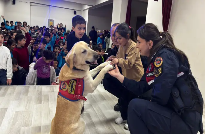 Jandarma Tanıtımı ve Öğrenci Bilgilendirme Faaliyeti