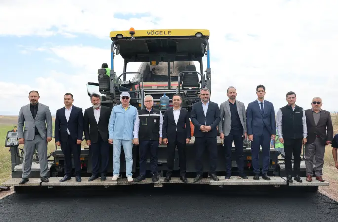 Kangal Deliktaş Köyü Sıcak Asfalta Kavuşuyor