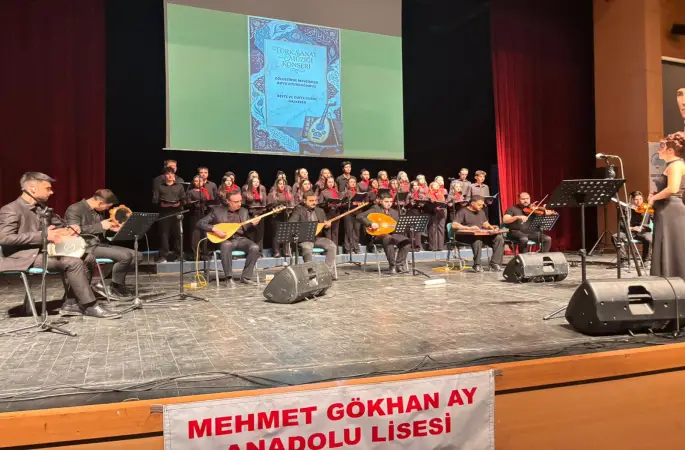 Mehmet Gökhan Ay Anadolu Lisesi’nden Muhteşem Sanat Gecesi: Türk Sanat Müziği Konseri ve Resim Sergisi Büyük Beğeni Topladı