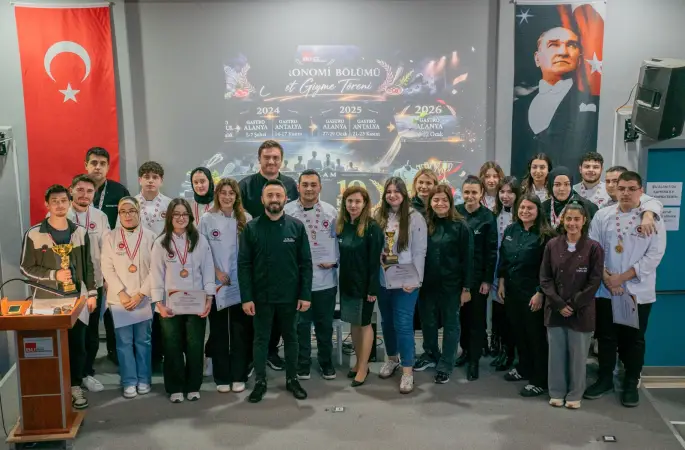 Mesleki kimliğe ilk adım