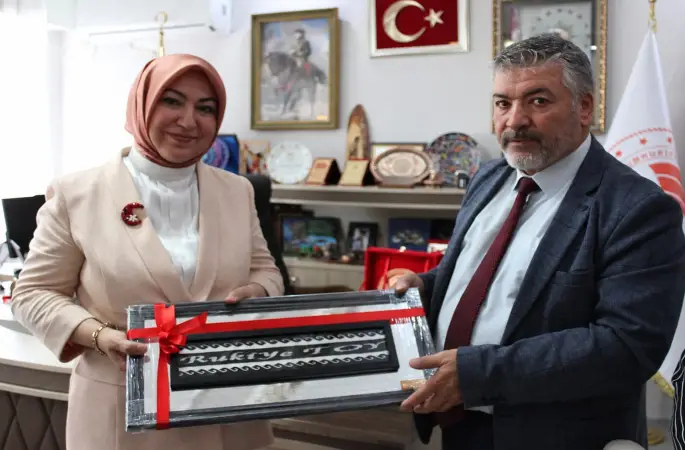 Milletvekili Rukiye Toy’dan Sivas El Sanatları Eğitim Merkezi’ne Ziyaret