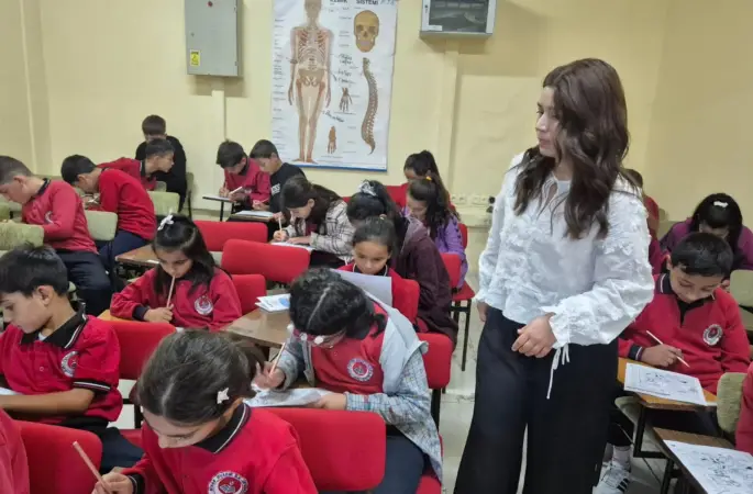 SBTÜ’NÜN MESLEKİ REHBERLİK VE TOPLUMSAL KATKI PROJESİ OVACIK'TA BAŞLADI