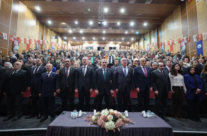 Şehit Muhsin Yazıcıoğlu ve beraberinde şehadete eren dava arkadaşları için anma programı düzenlendi.